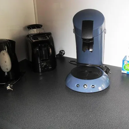 Résidence La Roquille: Renovated Beachside With Parking And Wi-fi Apartment Agde