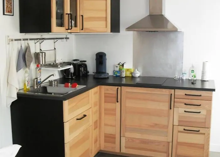 Apartment Résidence La Roquille: Renovated Beachside With Parking And Wi-fi *